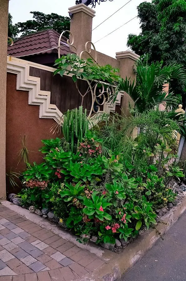 Aventurine Modern Apt Kingston 0*,  Jamaica